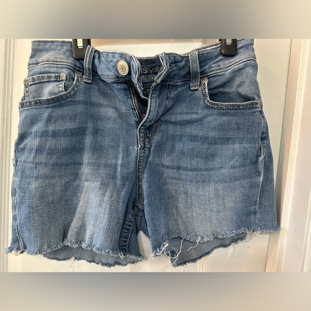 Maurice’s Blue Denim Frayed-Hem Women's Shorts